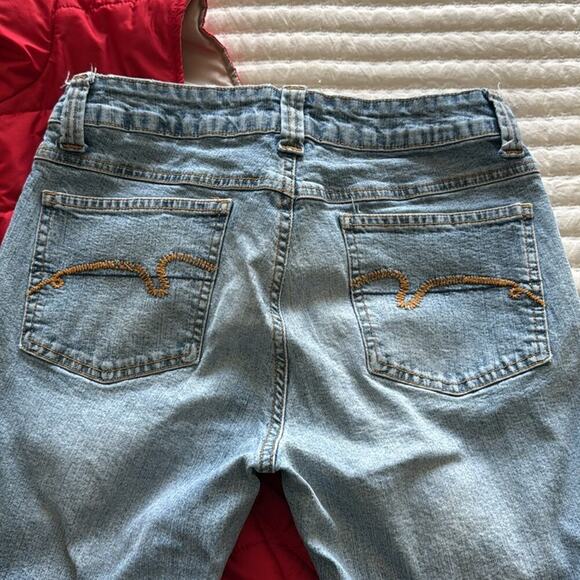 Duck Head Jeans Light Wash Boot Cut Jeans 32" Inseam Size 9 - Picture 4 of 6